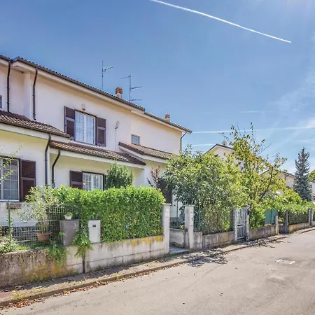 Casa vacanze Two-bedroom Holiday In